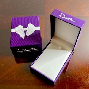 Daniel’s necklace box